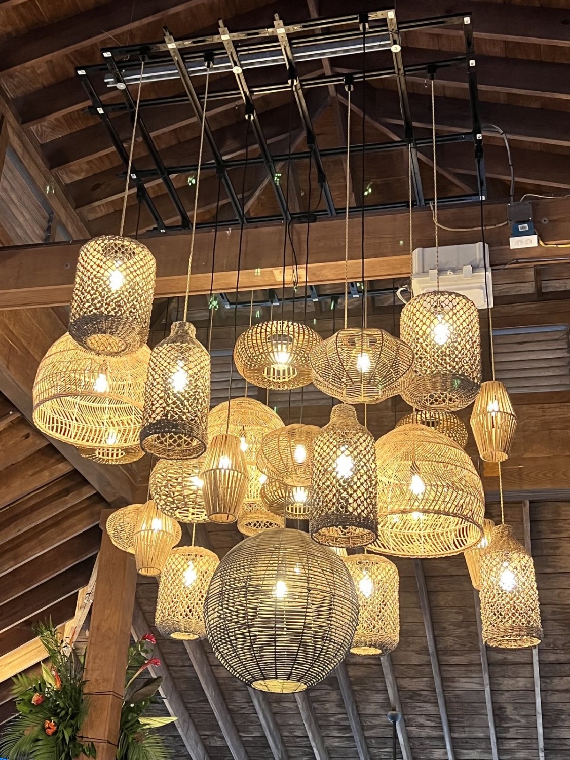 Đèn Lồng Mây Tre