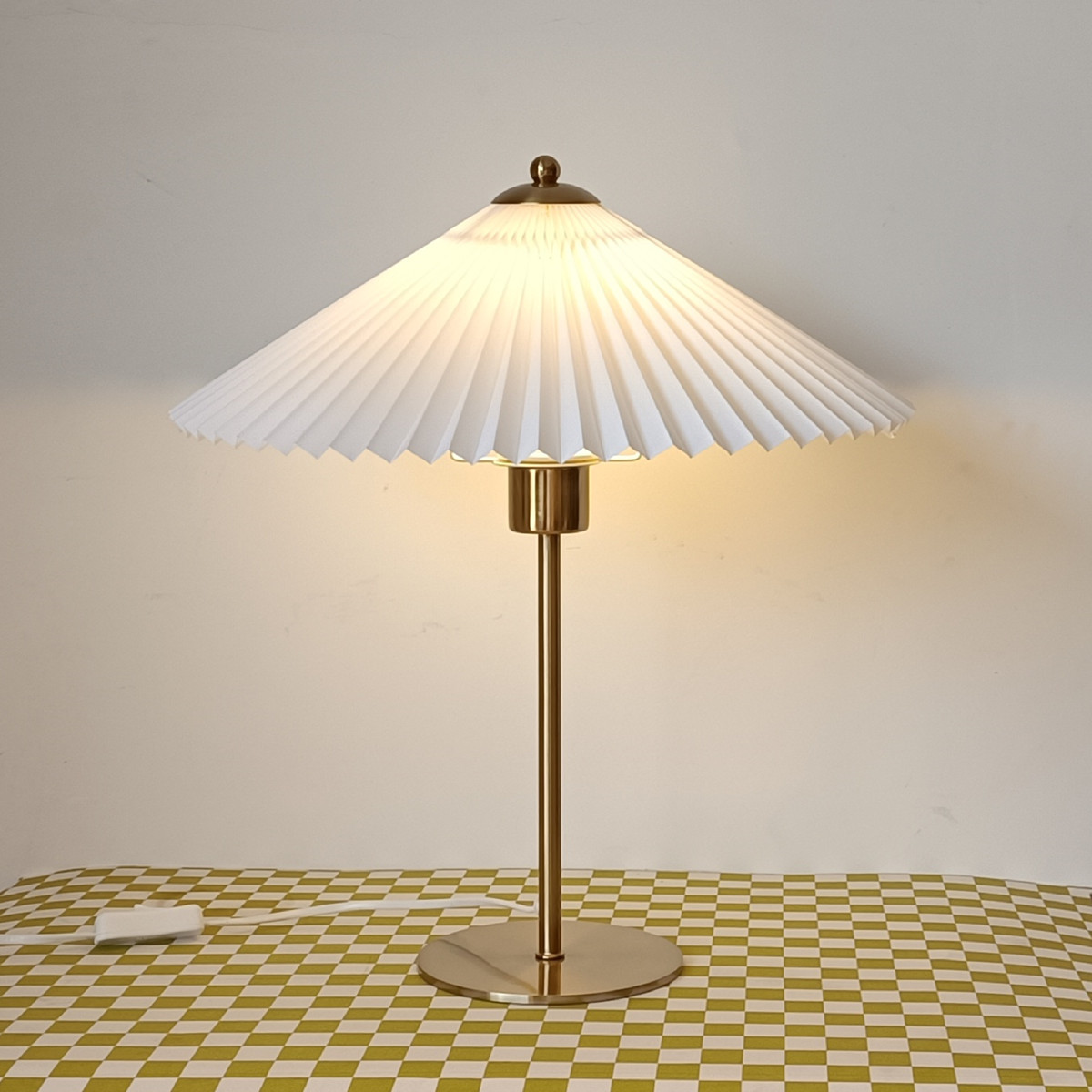 Đèn vải vintage