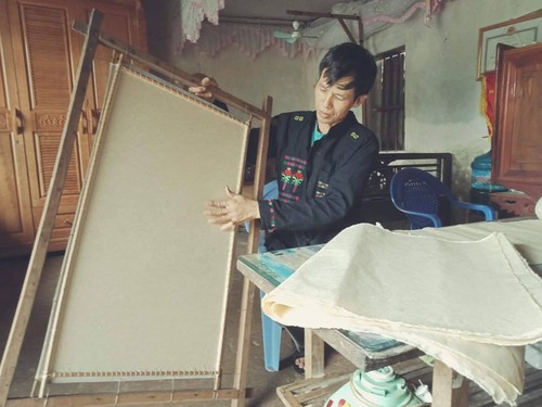 Nghệ Thuật Làm Giấy Dó