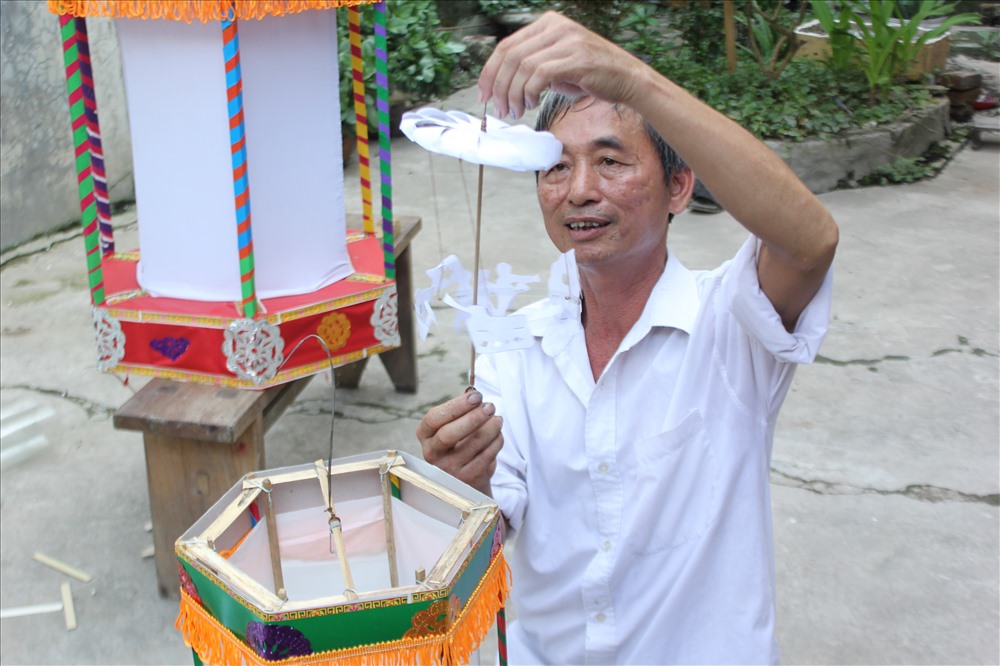 Tự làm đèn kéo quân